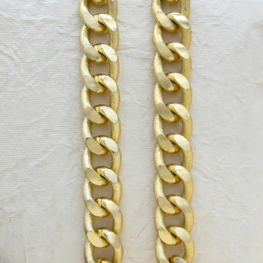 Aluminium Chain | Size : H-22mm W-28mm | Qty : 1mtr | JT-16-57-2