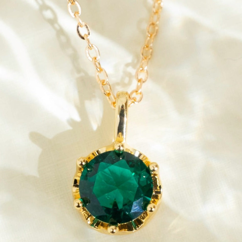 Round Emerald Diamond Charm with Chain | Size : 12mm | 1pc