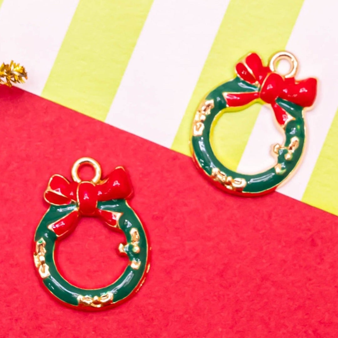 Christmas Mistletoe Charms | Size : 15mm | 6pcs