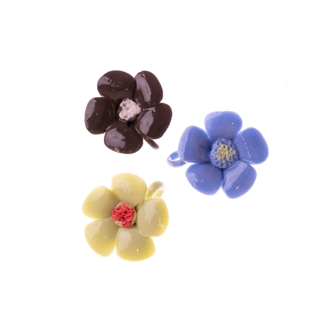 Ceramic Flower | Size : 32mm | 10 Pcs | 1 Hole