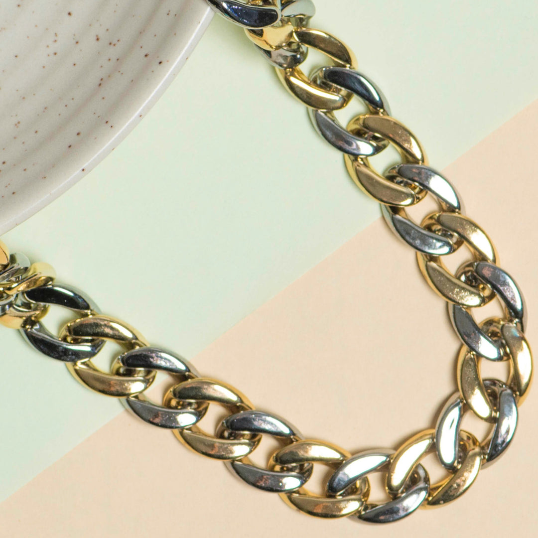 Metallic Mask Acrylic Chain Curb Link | 1mtr | AC06